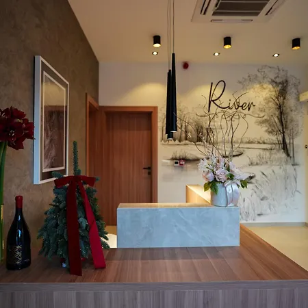 Bed & Breakfast River Buna